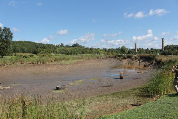 Decayed pipe results in large pond drainage at SCC - Laurel Campus
